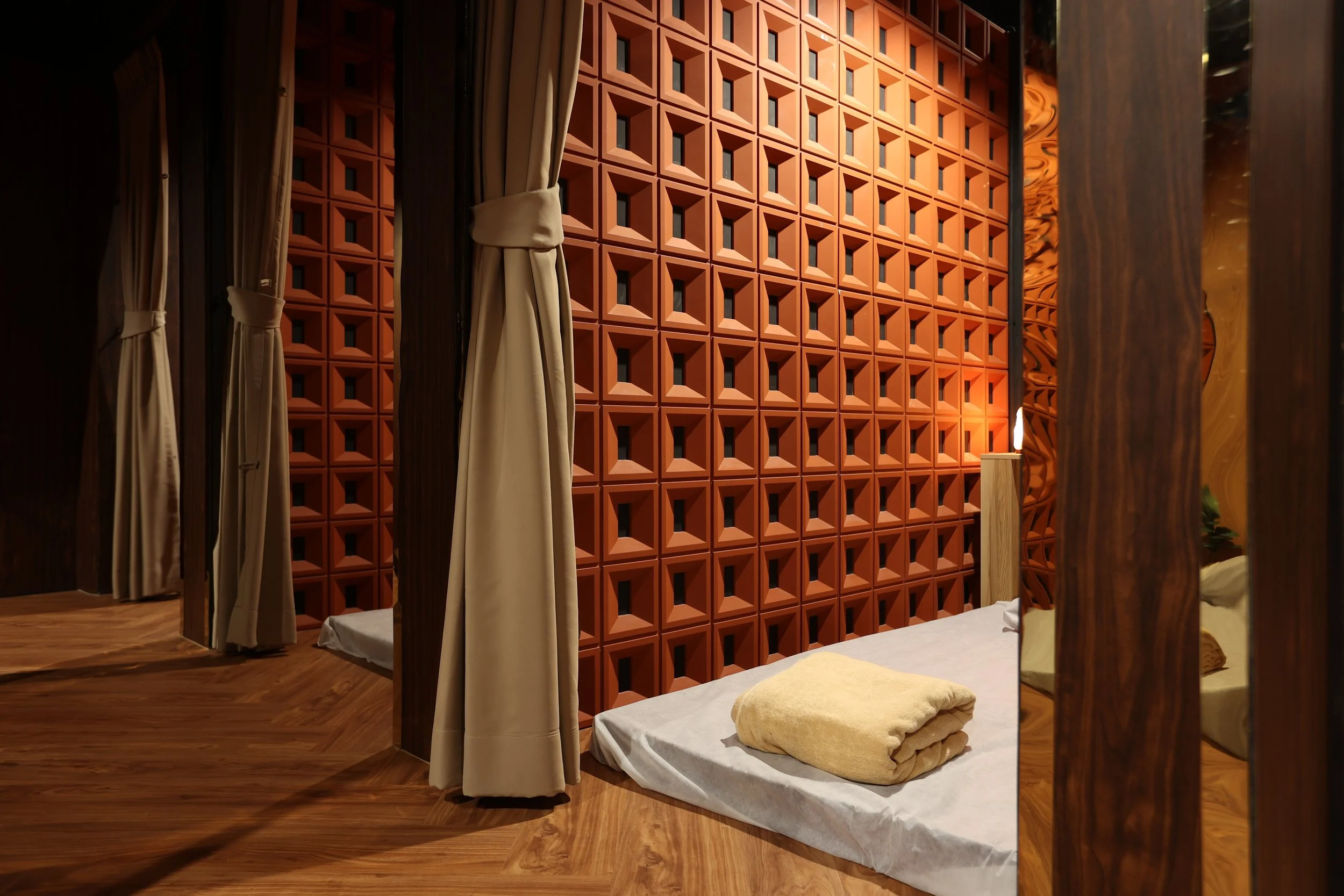 Private curtained rooms at Maxwell Onsen gay bathhouse Bangkok
